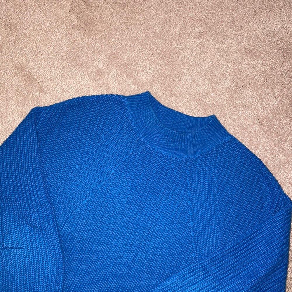 Old Navy Sweater